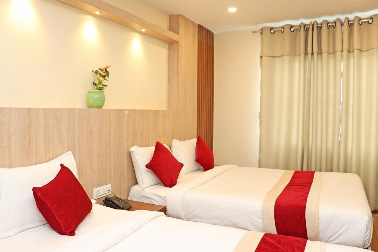 Hotel Nilakantha Pvt. Ltd Kathmandu Luaran gambar
